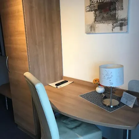 Zur Post - Restaurant בית הארחה