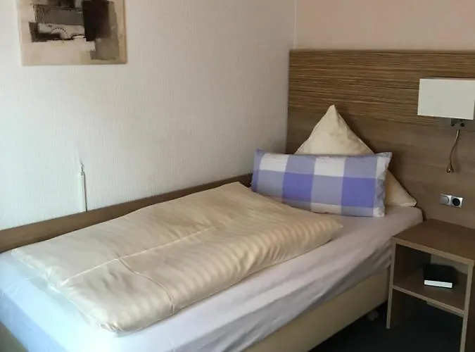 Zur Post - Restaurant بيت ضيافة Breckerfeld