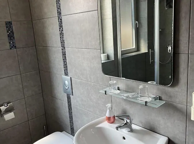 Zur Post - Restaurant بيت ضيافة 3*